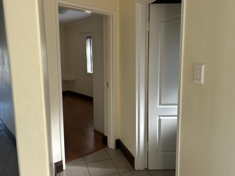 4 Bedroom Property for Sale in Rondebosch Western Cape